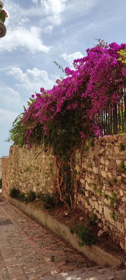 B&B Akropolis Taormina Exterior foto